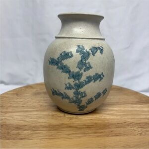 Vermont Pottery Elizabeth Roman Studio Art Sponge Ware Vase 6" Signed EUC